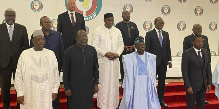 Le défi du leadership et du développement national dans une Afrique de l’Ouest instable