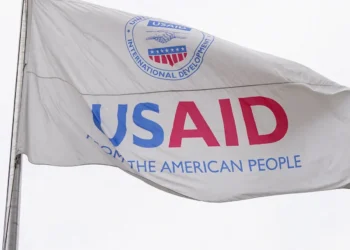 Brûler les ponts ou améliorer l’aide : L’impact de la suspension des activités de l’USAID sur l’Afrique.