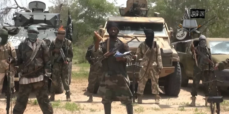 De la prédication à l’affichage : La psychologie du recrutement des extrémistes violents en Afrique de l’Ouest