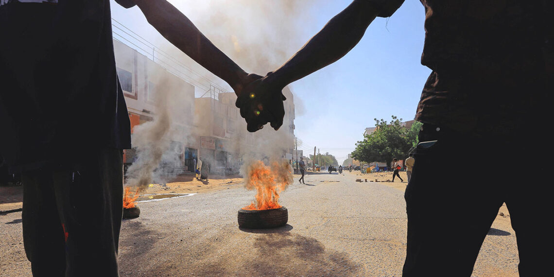 Le chancre des coups d’État en Afrique et la démocratie au ralenti