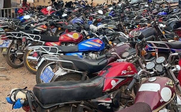 Comment le boom des motos au Ghana réactive la criminalité, la contrebande et la vulnérabilité des jeunes